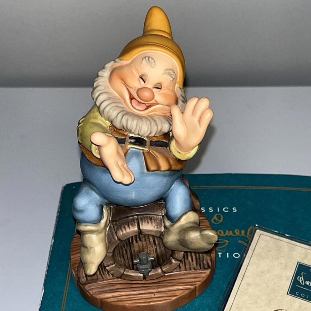 Walt Disney Collection “Happy, that’s me!” Figurine Original Box And COA - Picture 2 of 10